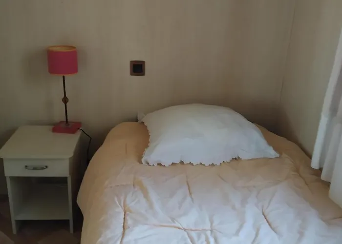 La Maison Des Loirs Apartment Valréas